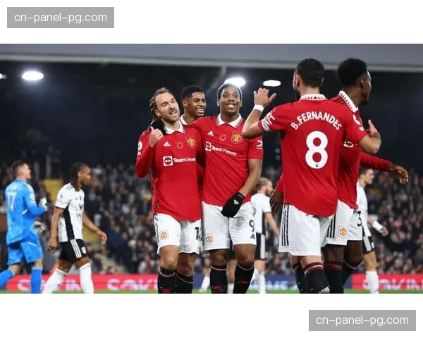 转会传闻：多家媒体曝曼联已将伯恩利中锋迈克尔·奥利斯视为夏窗头号目标