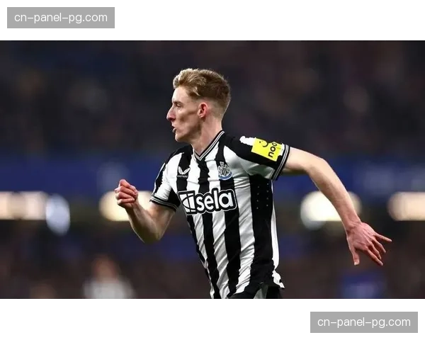 拜仁开启戈登转会谈判，纽卡斯尔边锋成左边锋首选目标
